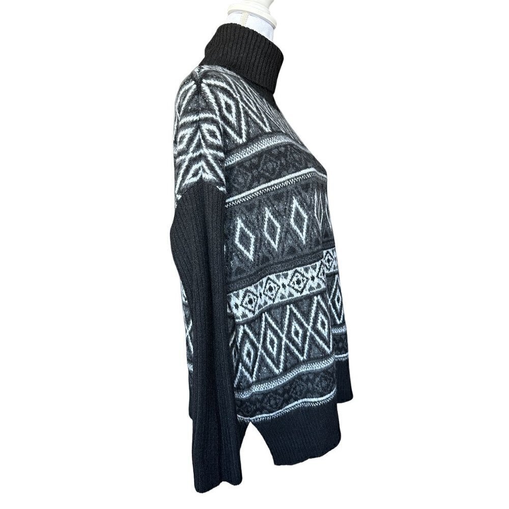 Jessica Simpson Sweater Sz M Black Gray Turtleneck Ribbed Long Sleeves NEW - Picture 3 of 12